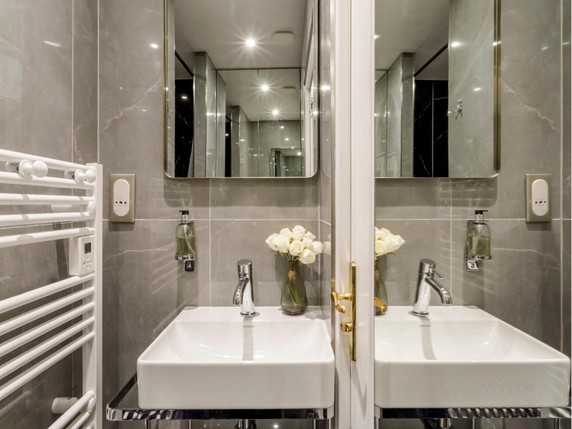 Merveil - Luxury Suite -Champselysees- Florentin I Paris Exteriör bild